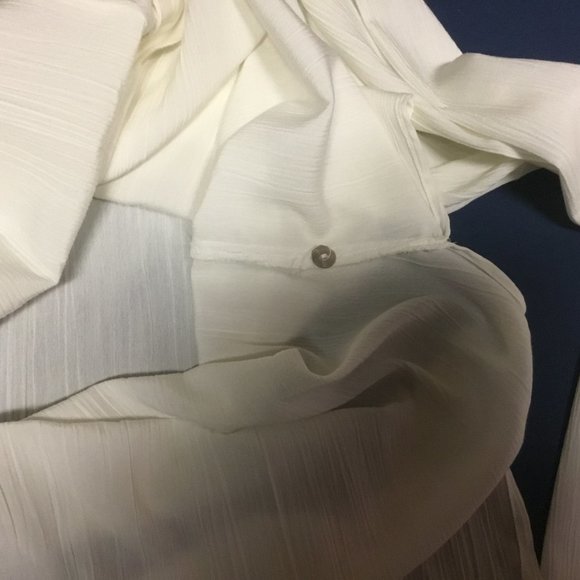 Retro White V Neck Blouse by Weathervane-Sz L-Crepe Like Fabric - Picture 6 of 6